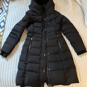 Small Zara Women's Black Puffer Coat